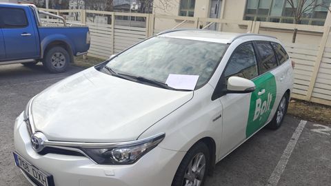 Tartus varastati päise päeva ajal takso