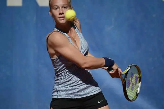 Frantsiyadan kelgan gozallik seks filmi