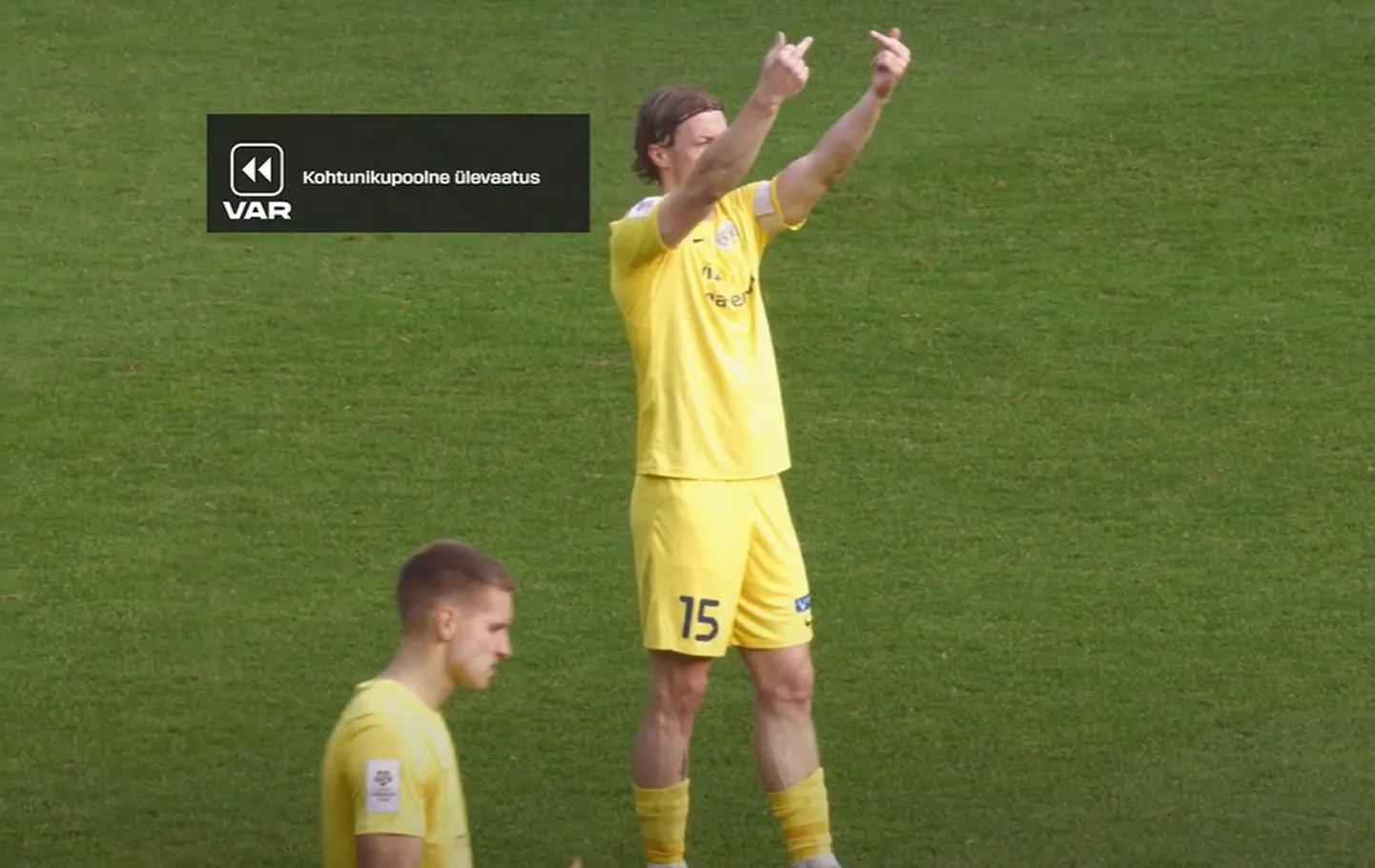 Märten Pajunurm sai tagantjärele otse punase, sest vehkis keskmiste sõrmedega.