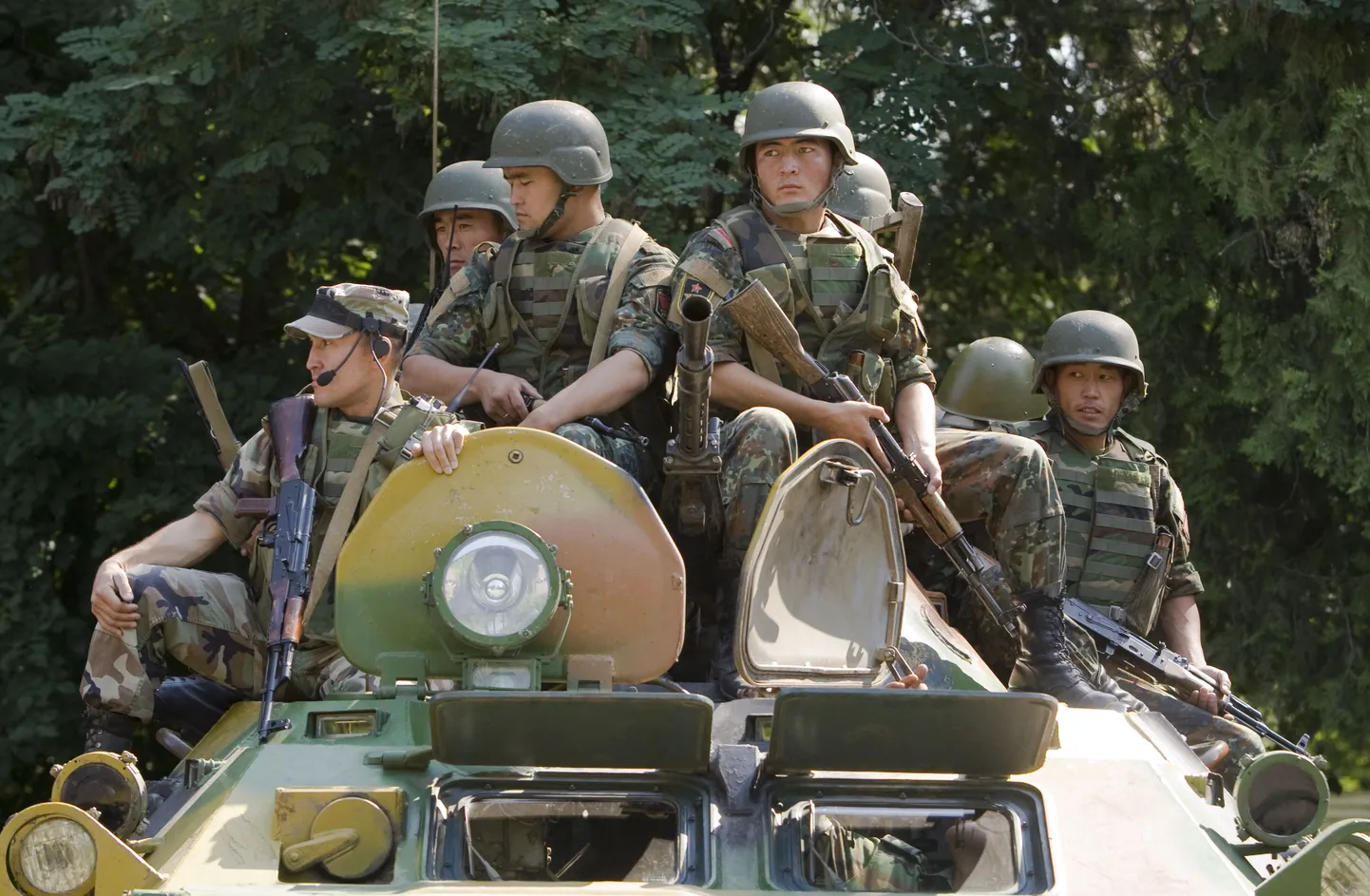 Kõrgõzstani sõjaväelased juuni lõpus Oši linnas.
