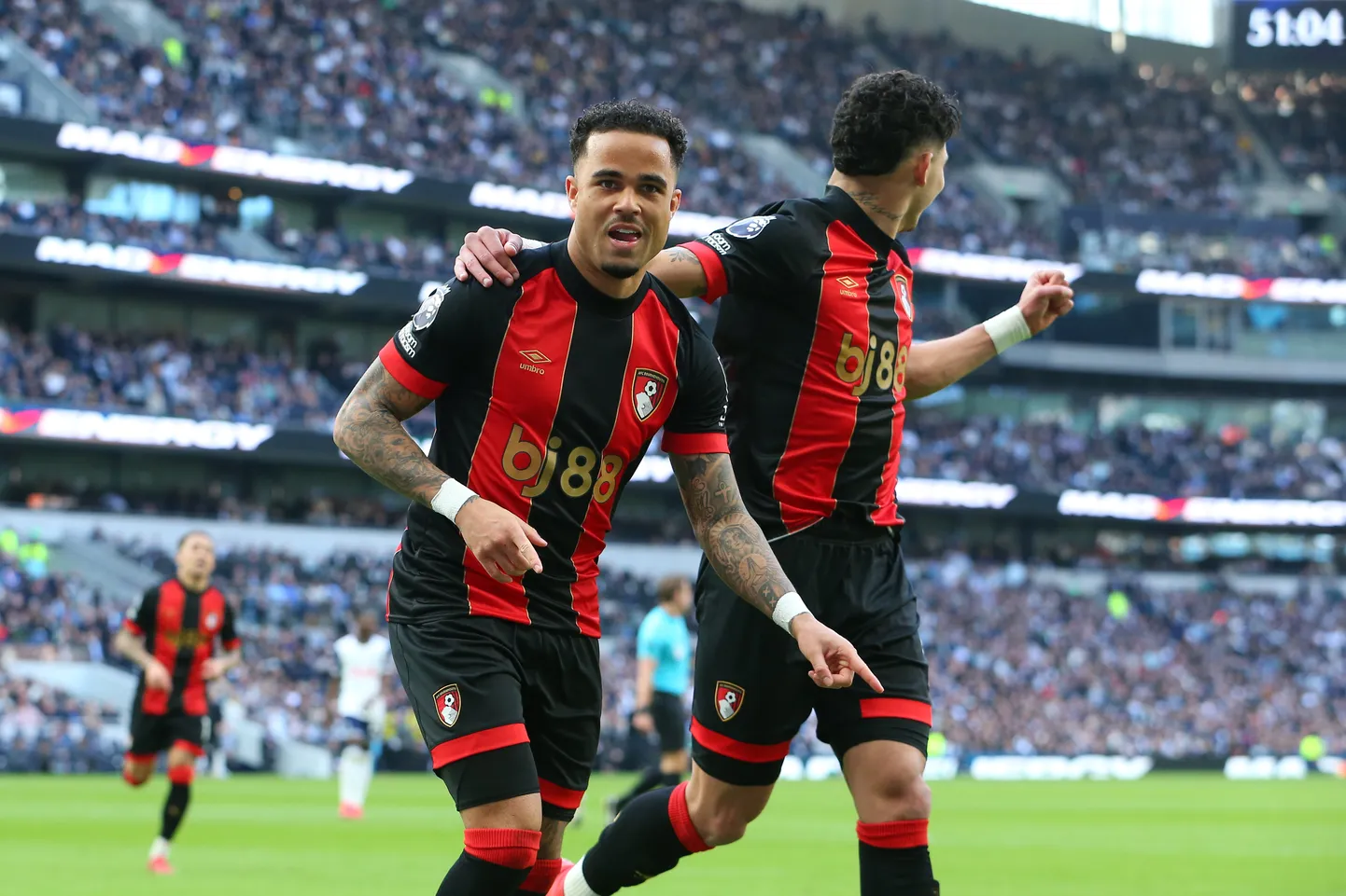 Justin Kluivert Bournemouthi klubi särgis.