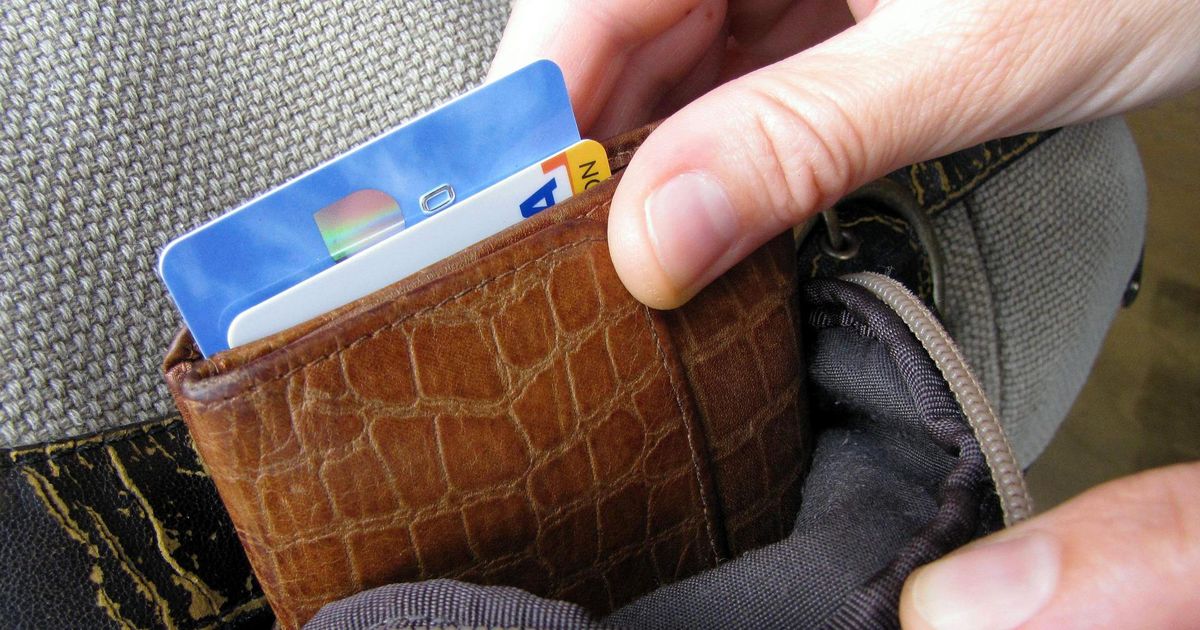 Tehnologia nouă și materialele din ce în ce mai durabile dau impuls dezvoltării cardurilor bancare