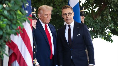 BLOGI ⟩ 1334. sõjapäev Ukrainas: Stubb: ainult Trump võib sundida Putinit läbirääkimislaua taha istuma