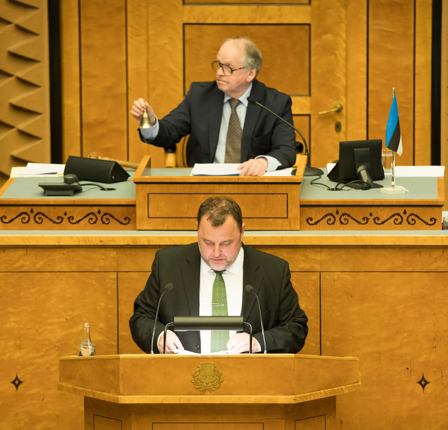 Rahandusminister riigikogu kõnepuldis