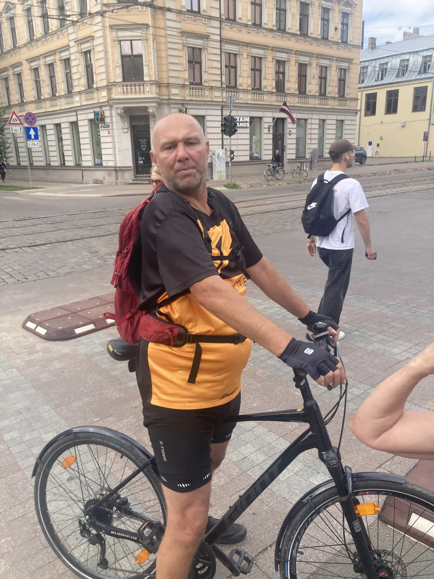 Полиция разыскивает мужчину