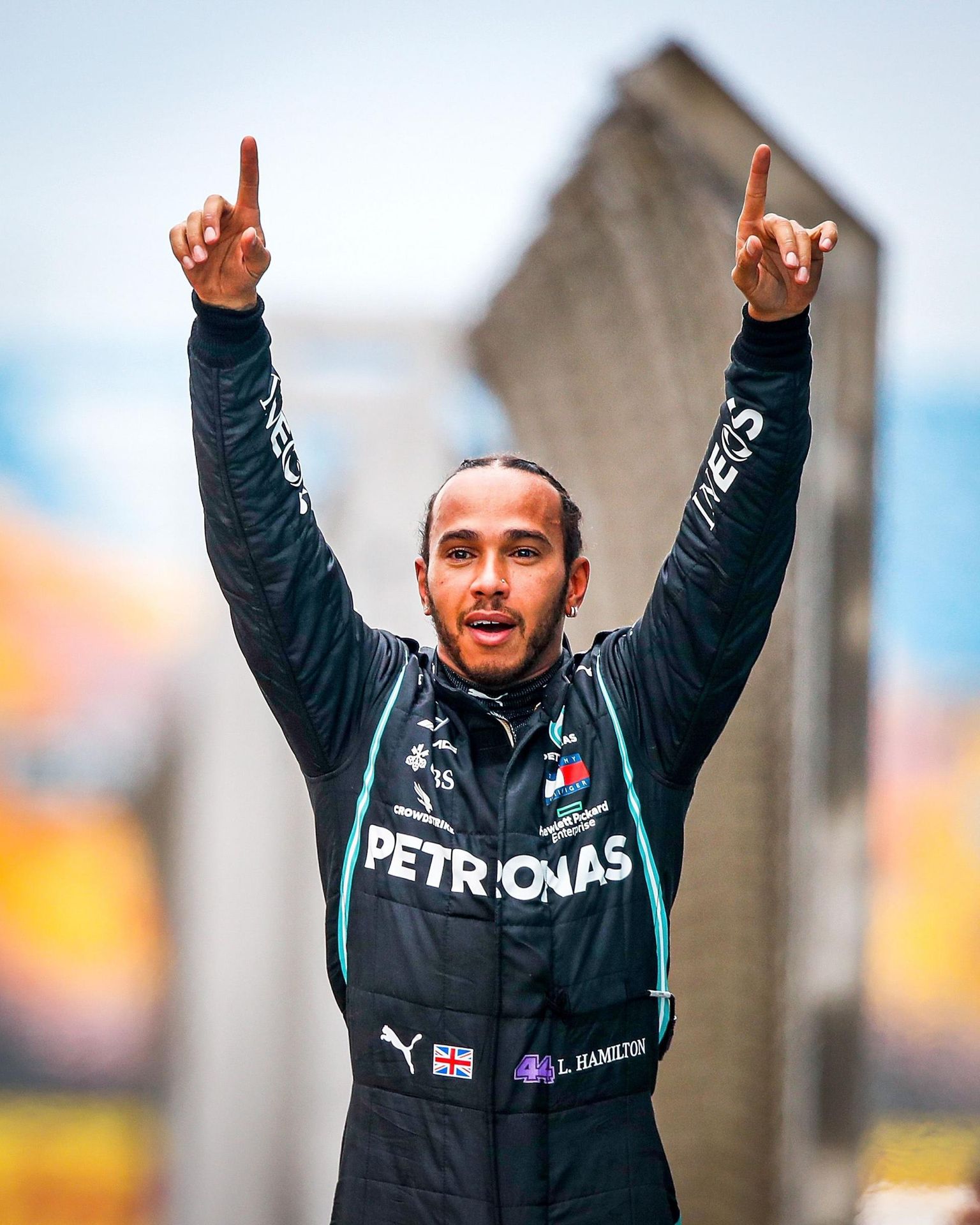 Lewis Hamilton on kõik tiitlid võitnud Mercedesega. 