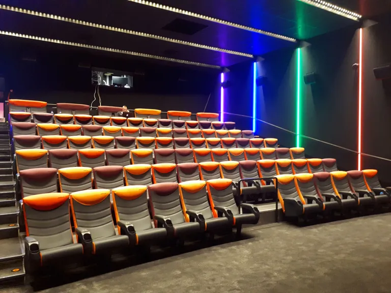 Vaade Auriga kaubanduskeskuses avatavasse Apollo Kino kinosaali.