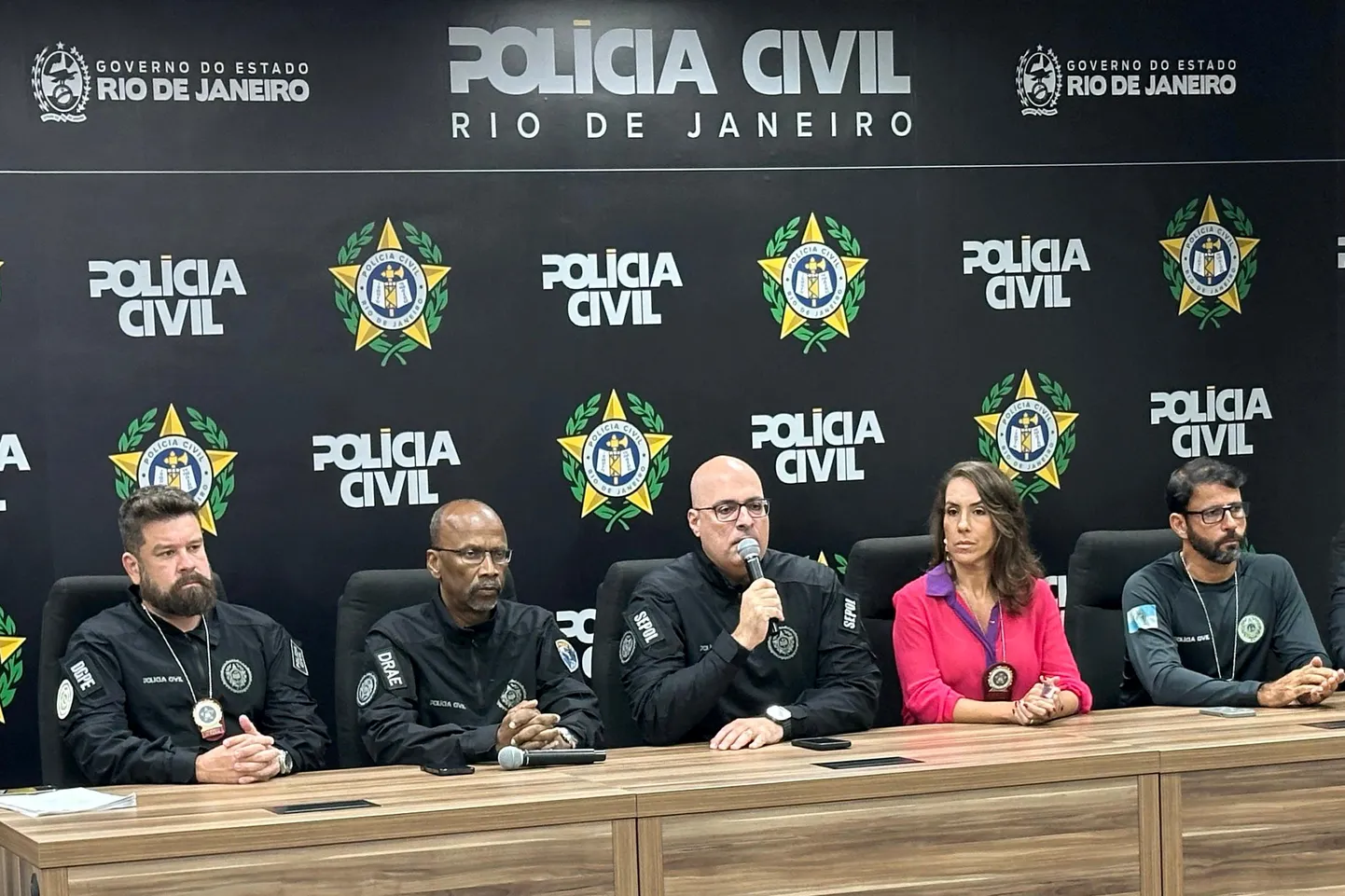 Rio politsei selgitas pressikonverentsil, mida plaanisid teha ohtlikud mehed Lady Gaga tasuta kontserdil, kuhu kogunes üle kahe miljoni fänni.