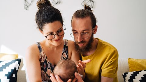 FOTOD ⟩ Kunstliku viljastamise abil vanemateks saanud USA paari laps ei olegi nende oma