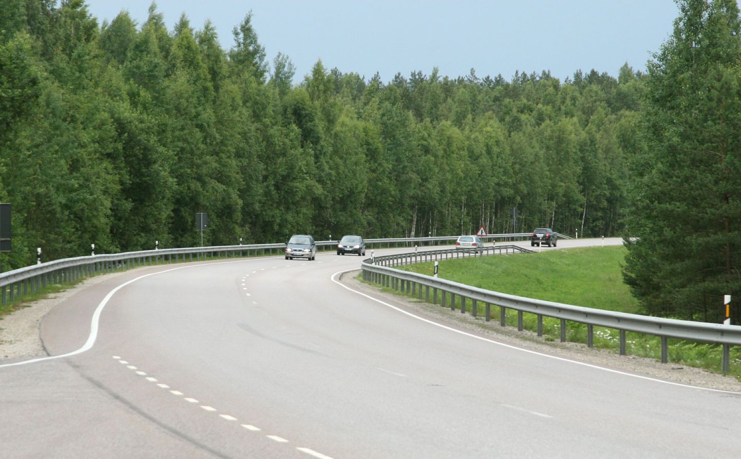 Via Baltica on Pärnumaal tihedaima liiklusega maantee.