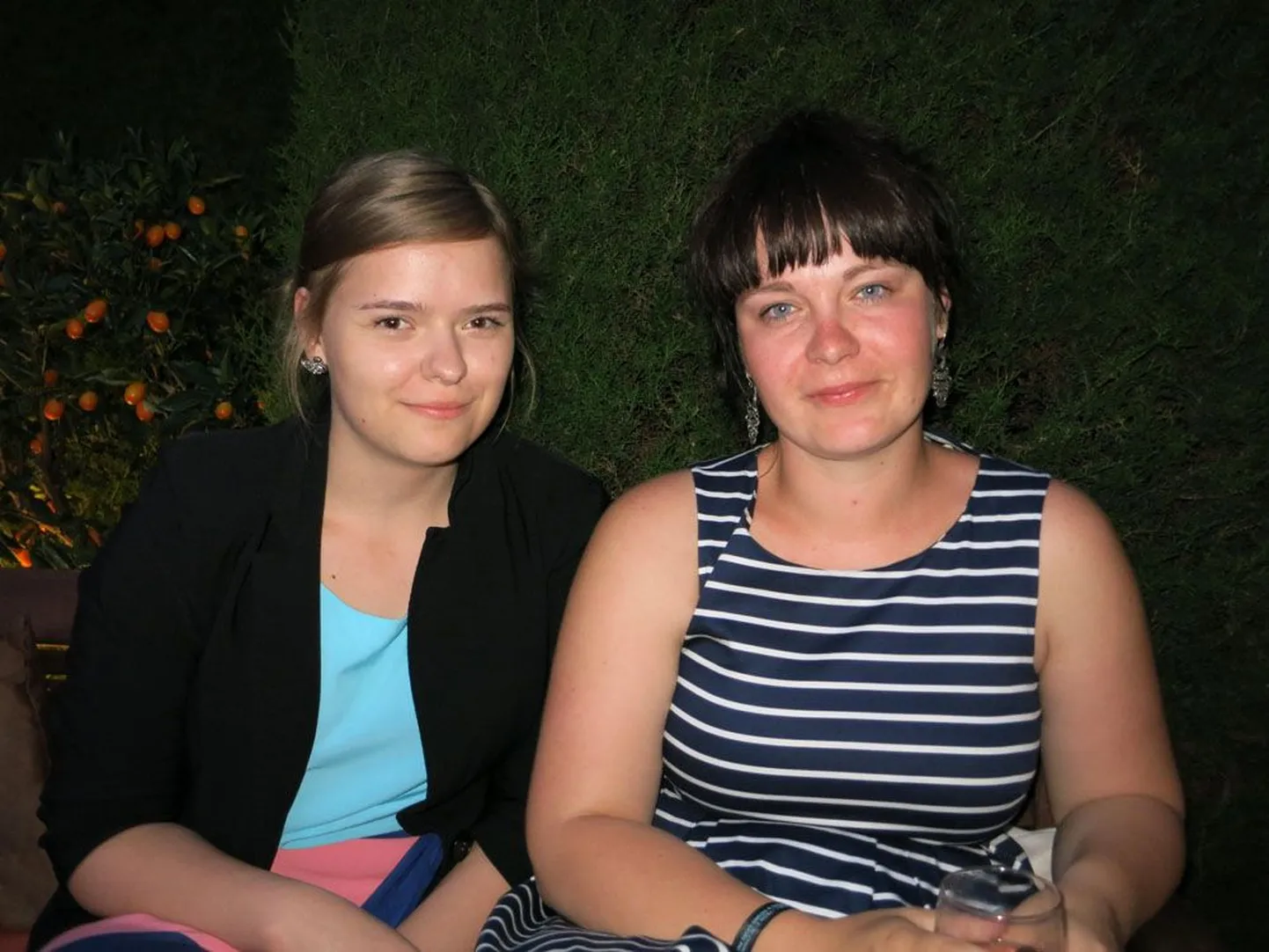 Tartu Kõrgema Kunstikooli tudengid Liis Todesk (vasakul) ja Piia Tammelo võistlustules Cannes’i loovfestivali noortekonkursil Young Lions.