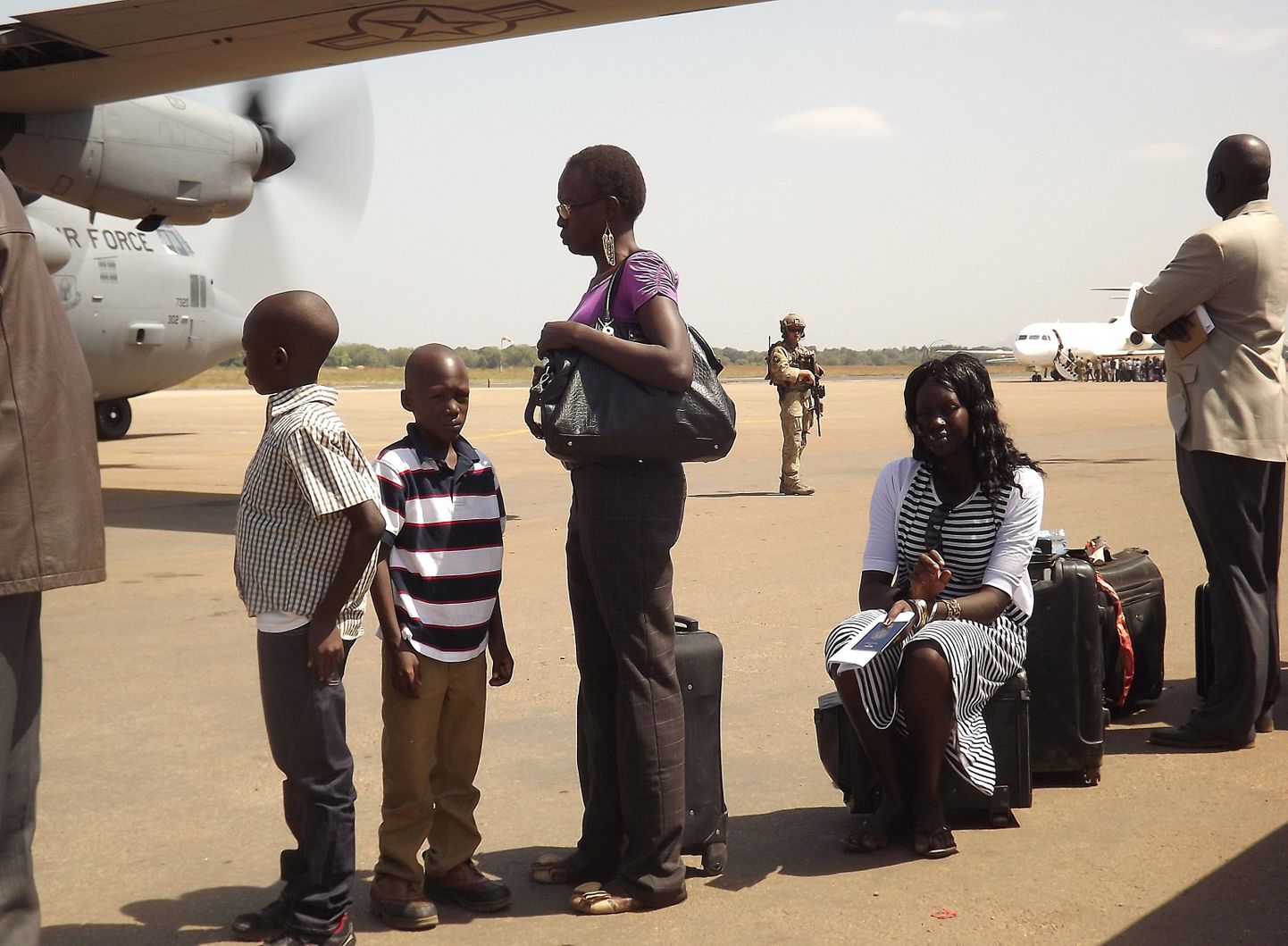 Eile ootasid Juba lennuväljal evakueerumist USA kodanikud.
