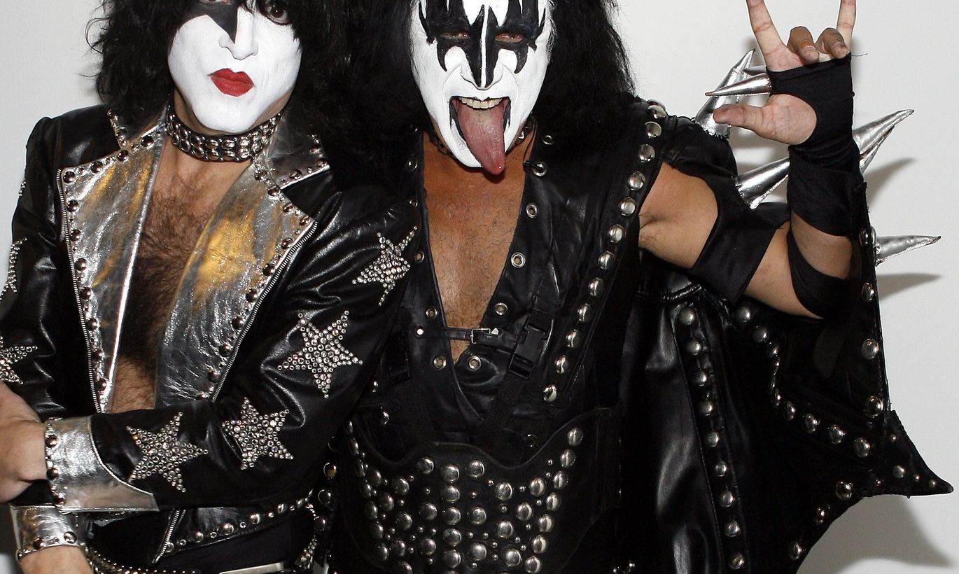 Gene Simmons Sex Money Kiss Lunch Box With Audio Book And Gene Music Cds Signed Autographed Authentic Ga Coa