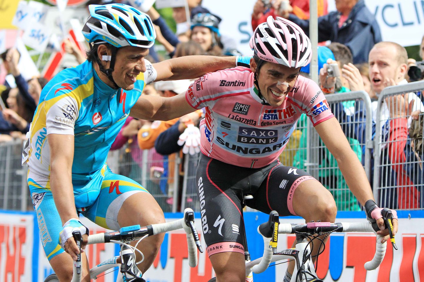 Paolo Tiralongo (vasakul) ja Alberto Contador.