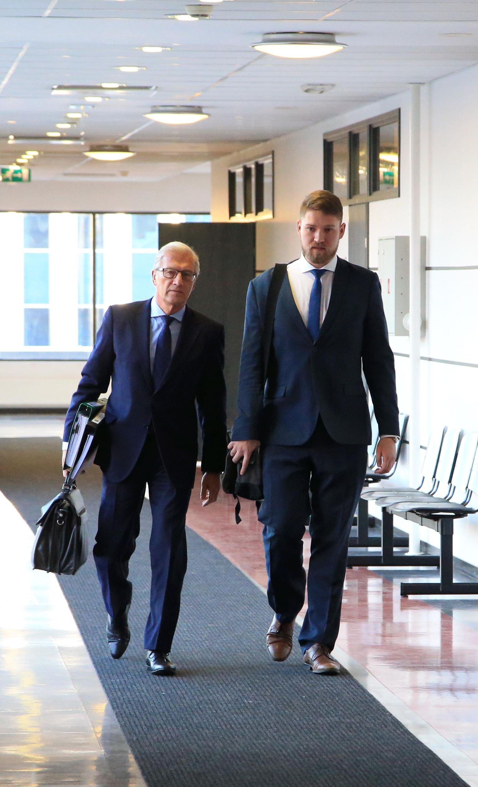 Artjom Suvorovit (paremal) kaitses kohtus vandeadvokaat Aivar Pilv.