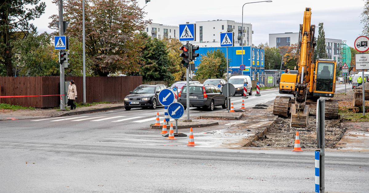 Galerii: kaevetööd häirivad Riia maanteel liiklust