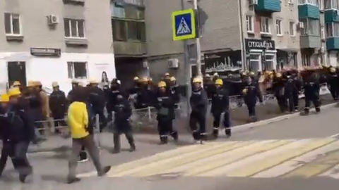 ВИДЕО ⟩ В России протестуют китайские гастарбайтеры