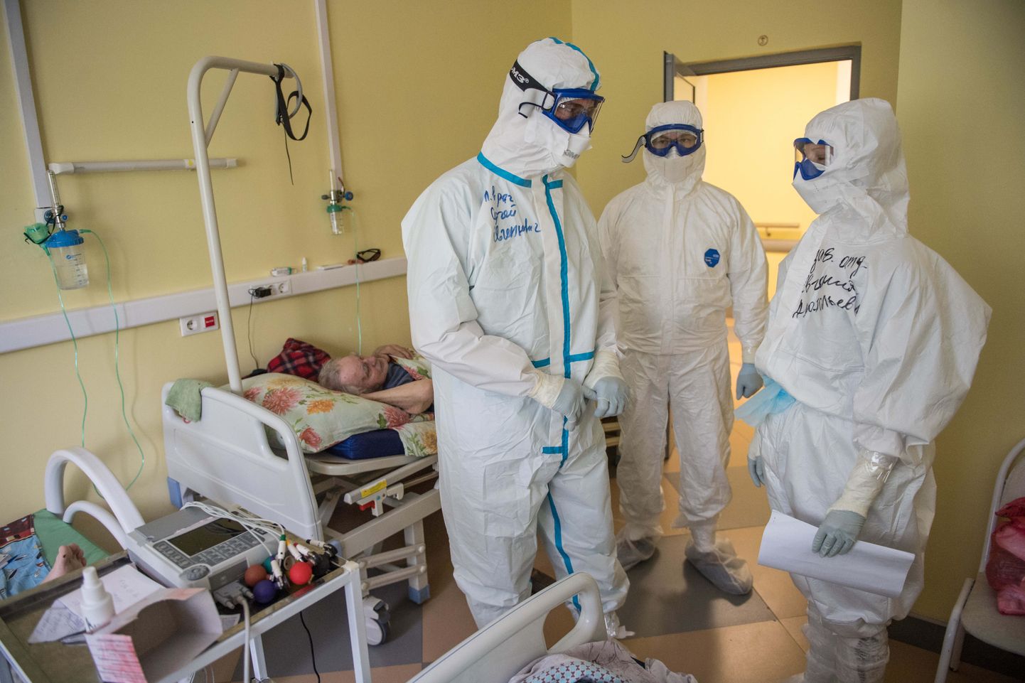 Kaitseriietuses meedikud Venemaal Tveri haiglas.