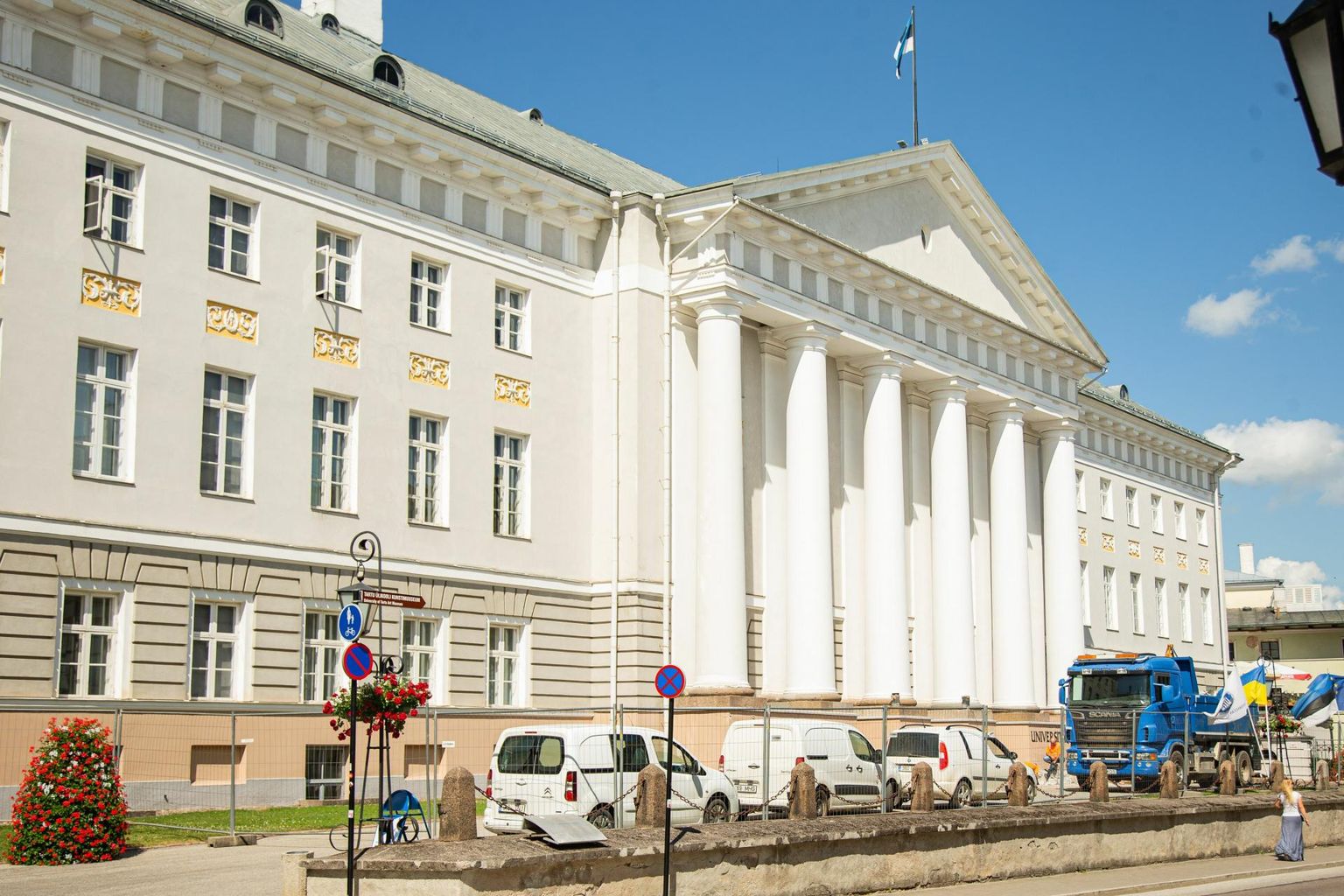 Paljud on saanud teaduslikud kraadid Tartu ülikoolist.
