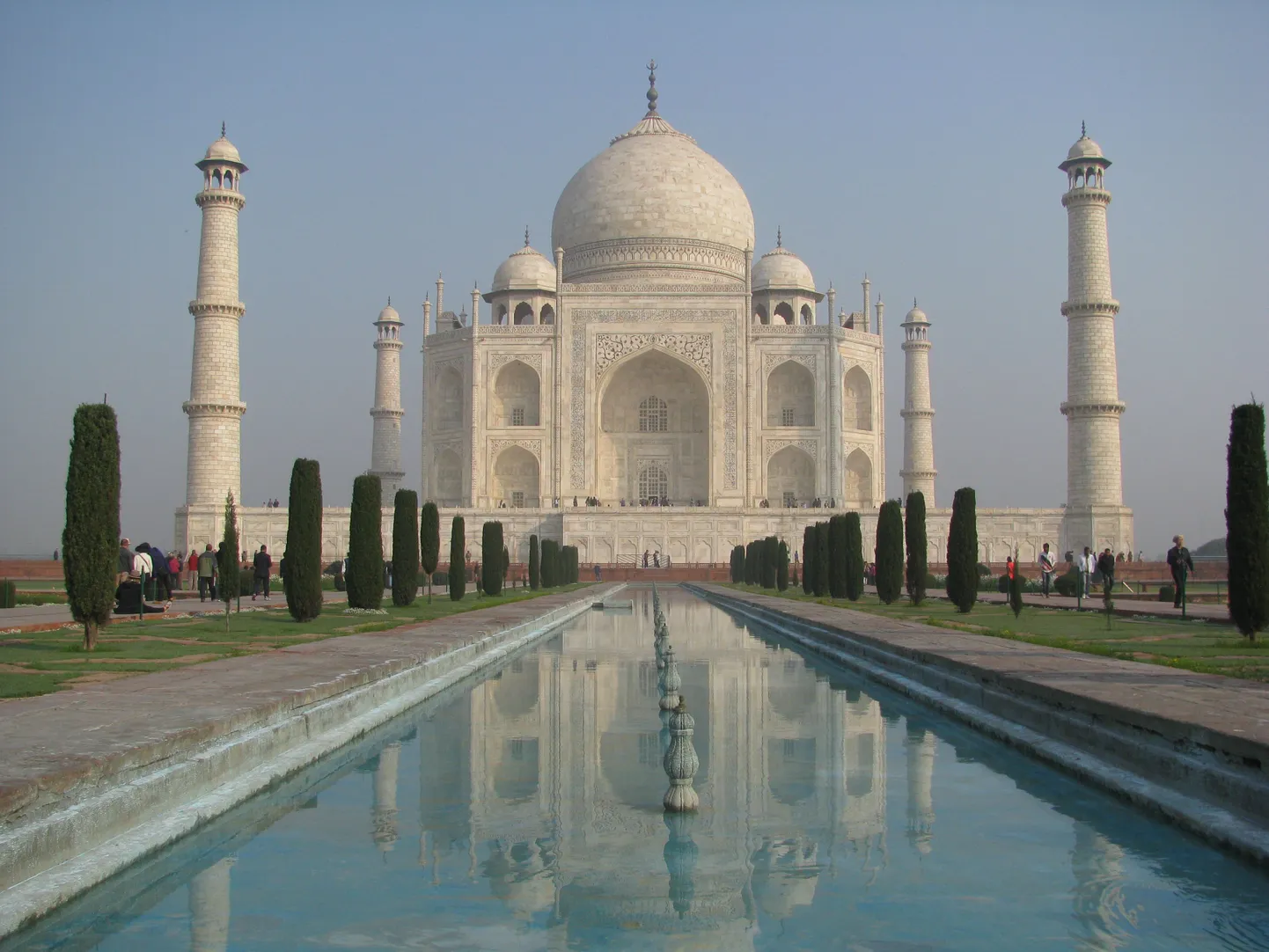 India ühe sümboli Taj Mahali lasi moslemist valitseja ehitada oma naise auks, kes oli talle hulga lapsi sünnitanud.
