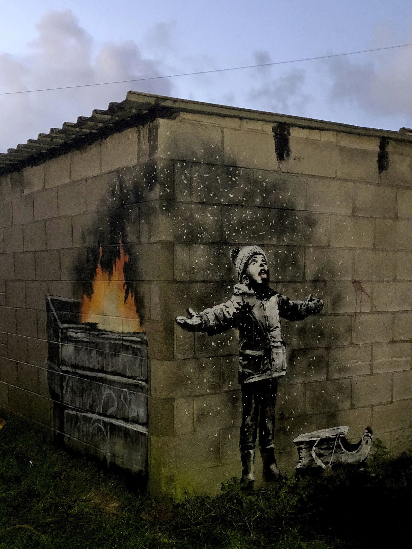 Tänavakunstnik Banksy seinajoonistus Walesis Port Talbotis