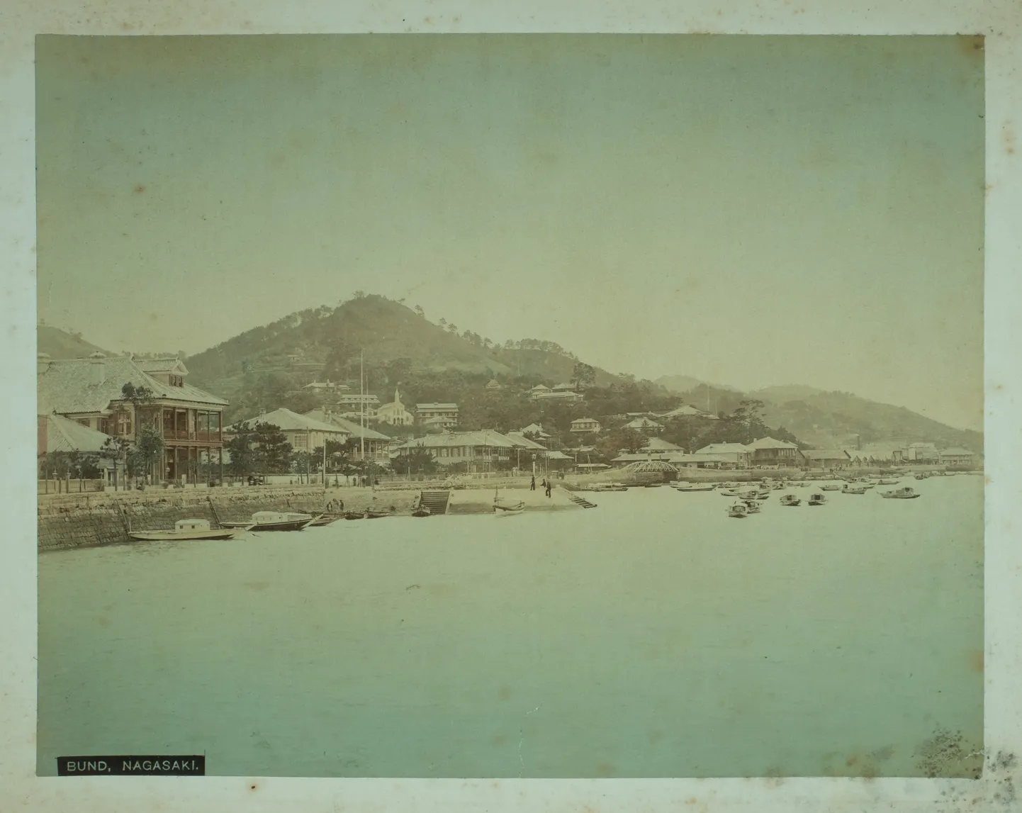 Фотография из альбома, найденного в Пылвамаа. Порт в Нагасаки. Япония.