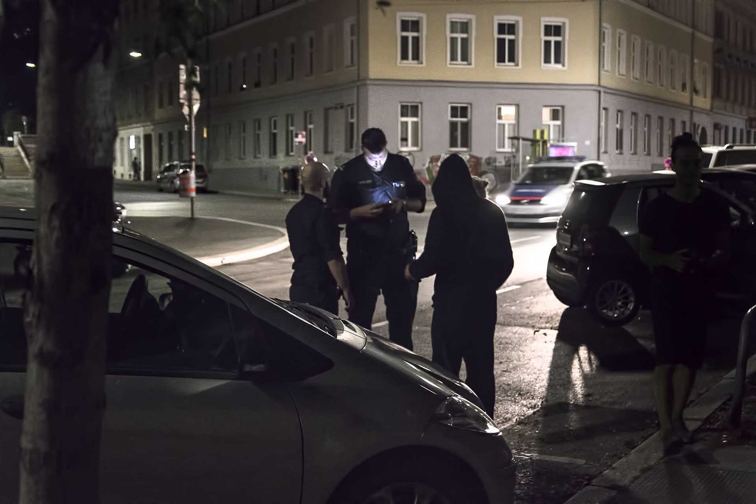 Edward von Lõnguse Viini valssi sekkus kolm politseiekipaaži.
