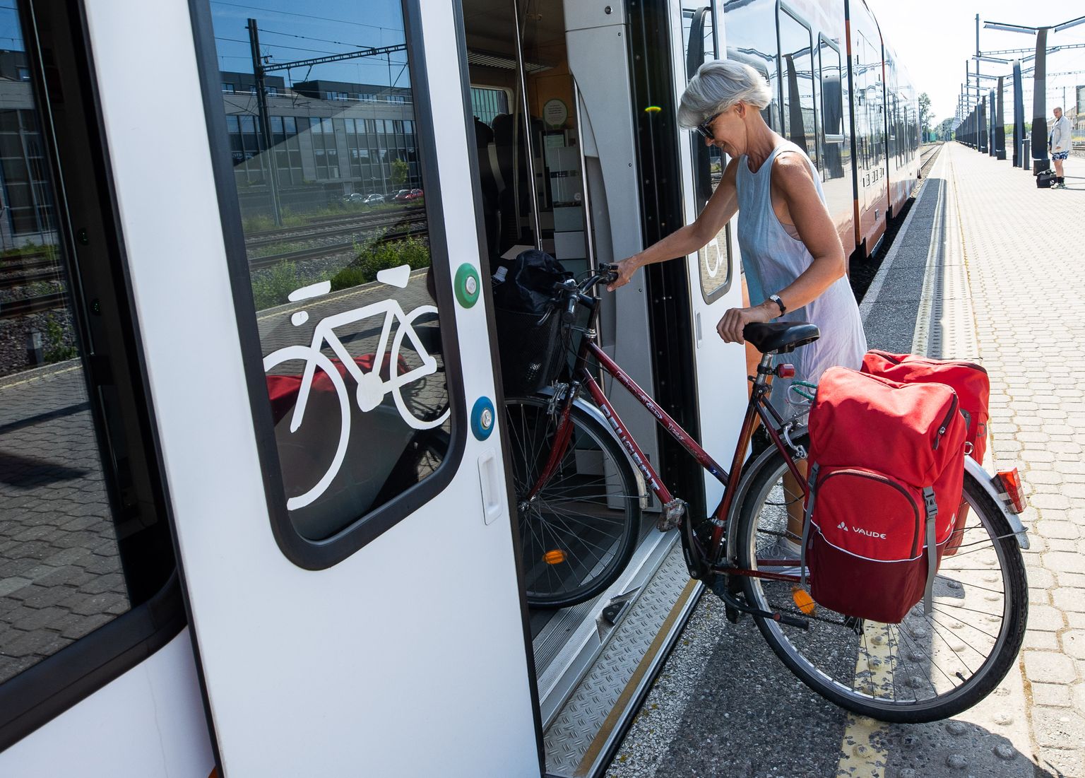 Sotsid korraldavad meeleavalduse Elroni rattapiletite vastu