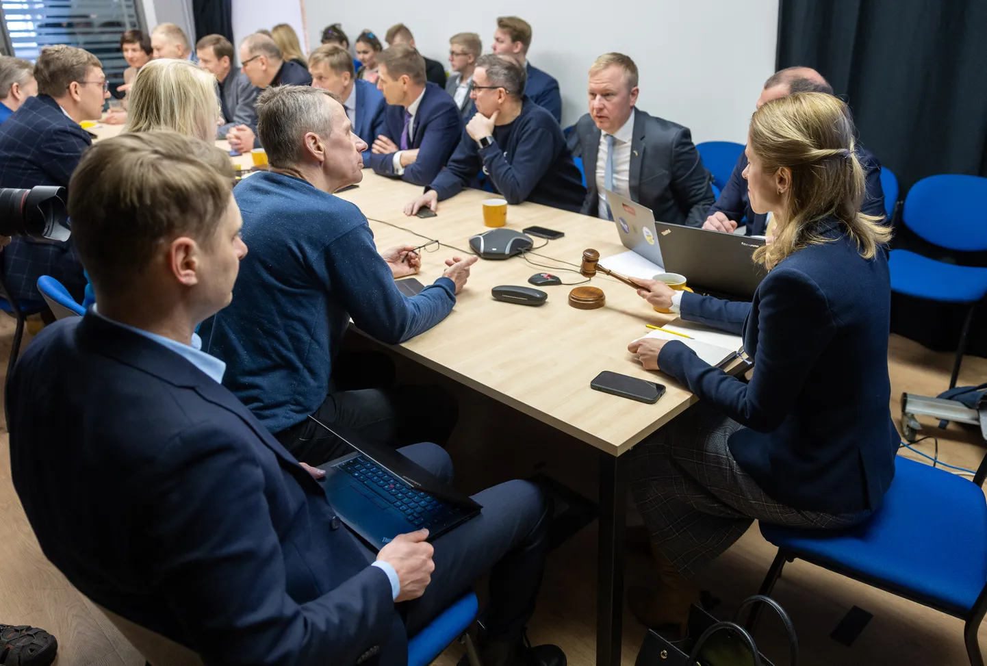 Собрание правления Партии реформ.