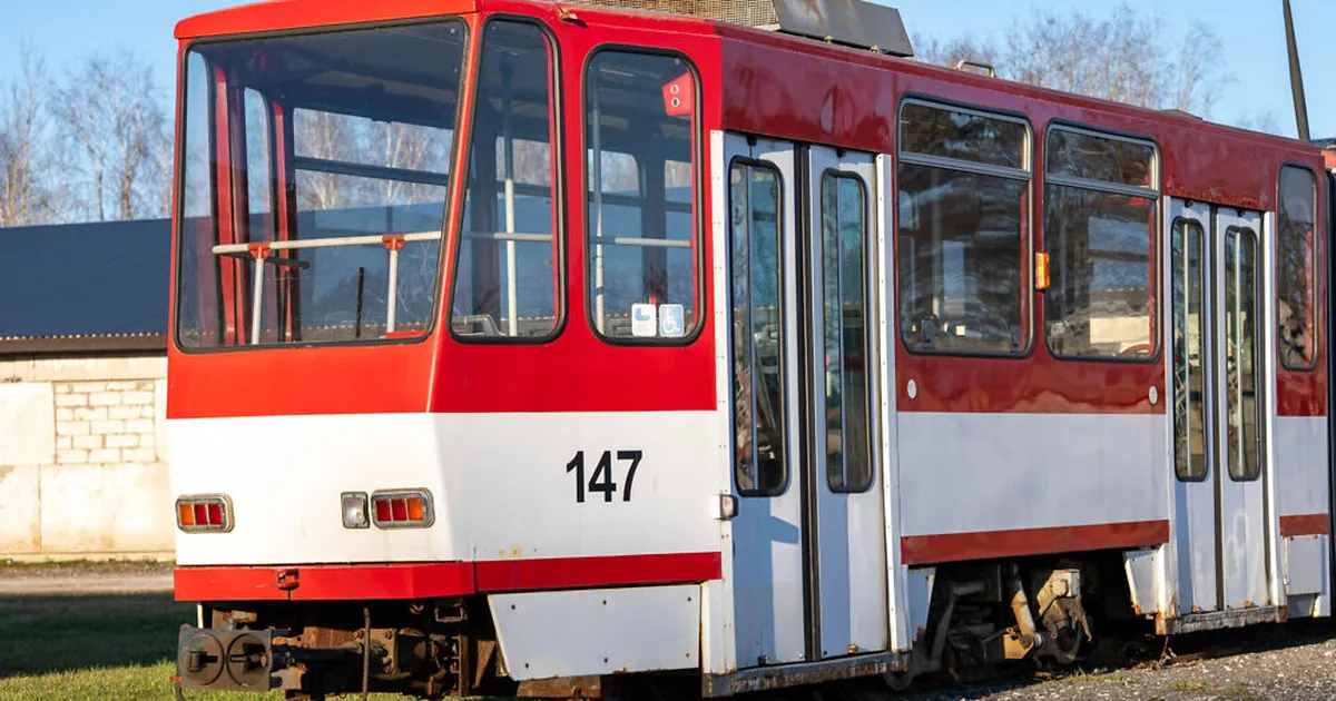 OSTAD ÄRA? Oksjonikeskkonnas pandi müüki tramm