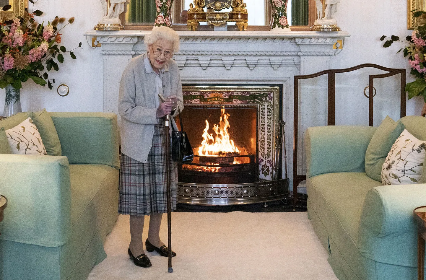 Briti kuninganna Elizabeth II 6. septembril 2022 Šotimaal Balmorali lossis. Kaks päeva hiljem, 8. septembril 2022, ta suri.