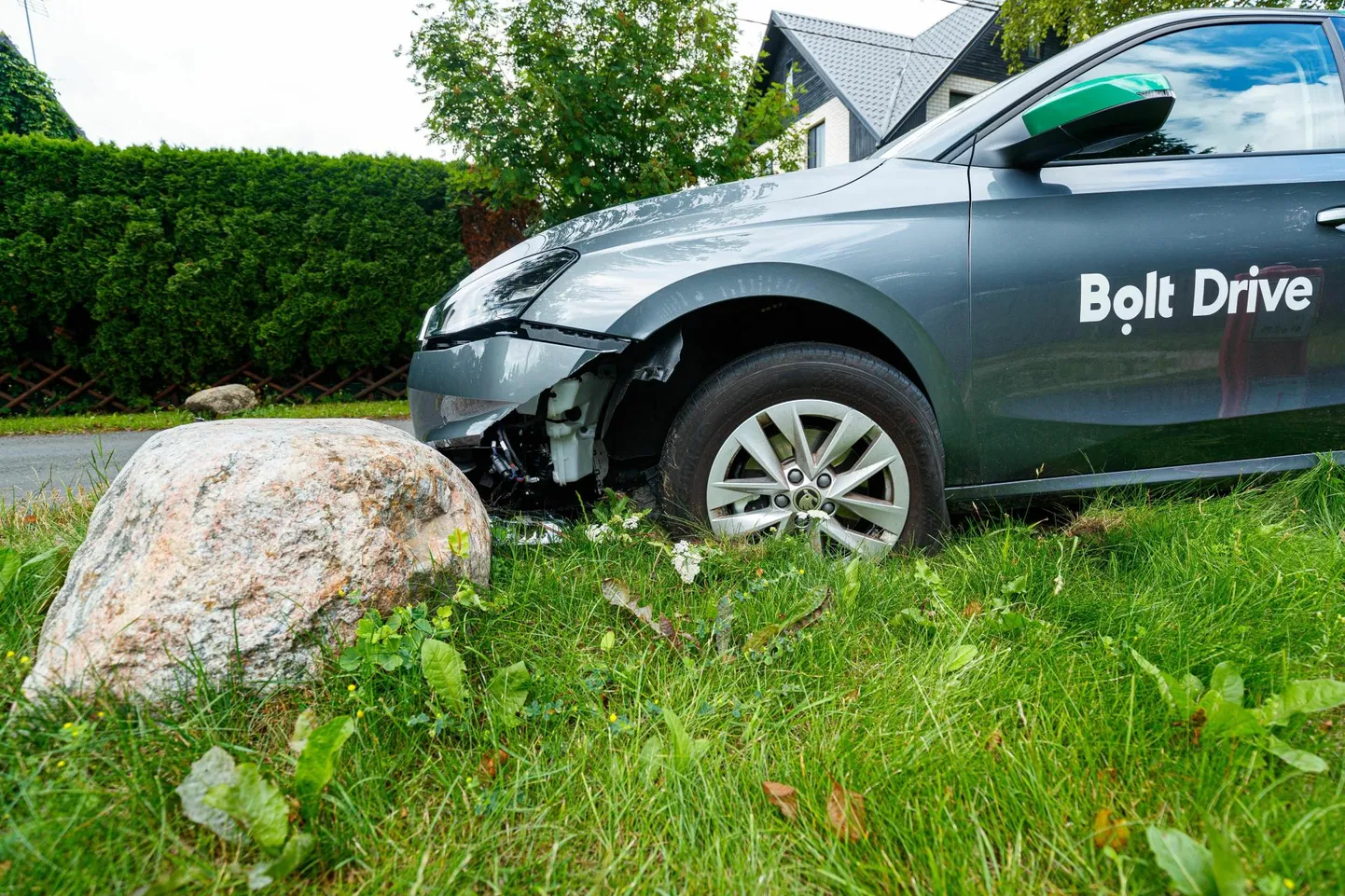 Puruks sõidetud Bolt Drive’i sõiduk Tiskre teel.