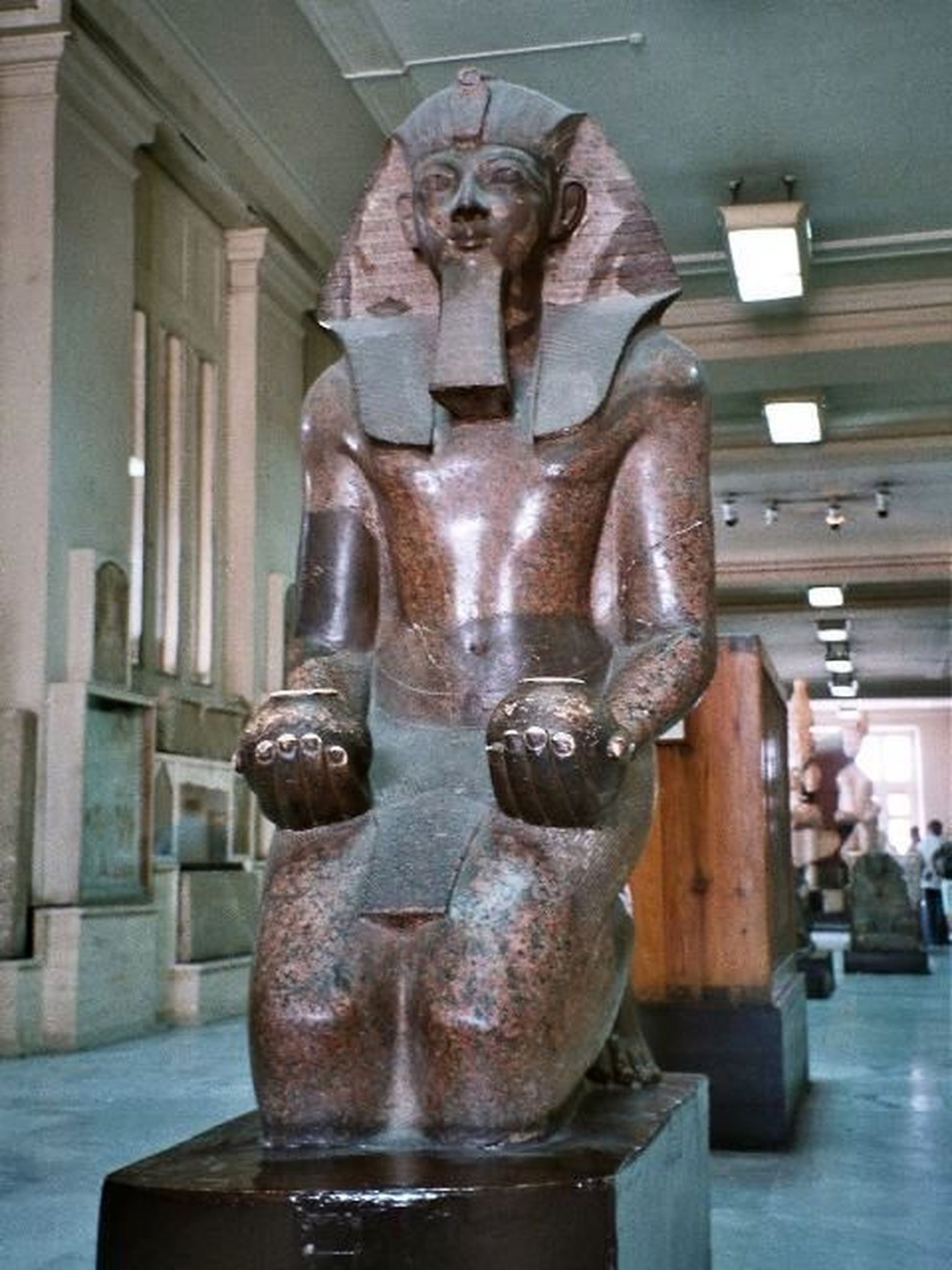 Thutmosis III kuju Kairos.