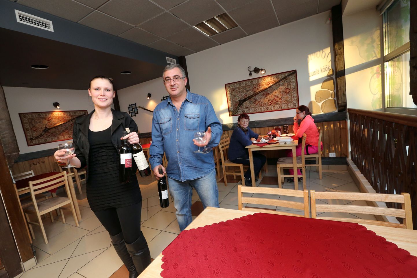 Gruusia kohviku Marani omanik Iason Adamashvili ja mänedžer Nadežda Priz ei ole varem Tartus ettevõtlusega tegelenud. Lisaks kohvikule on neil veel plaanis avada Tartu kesklinnas Gruusia veinikelder.
