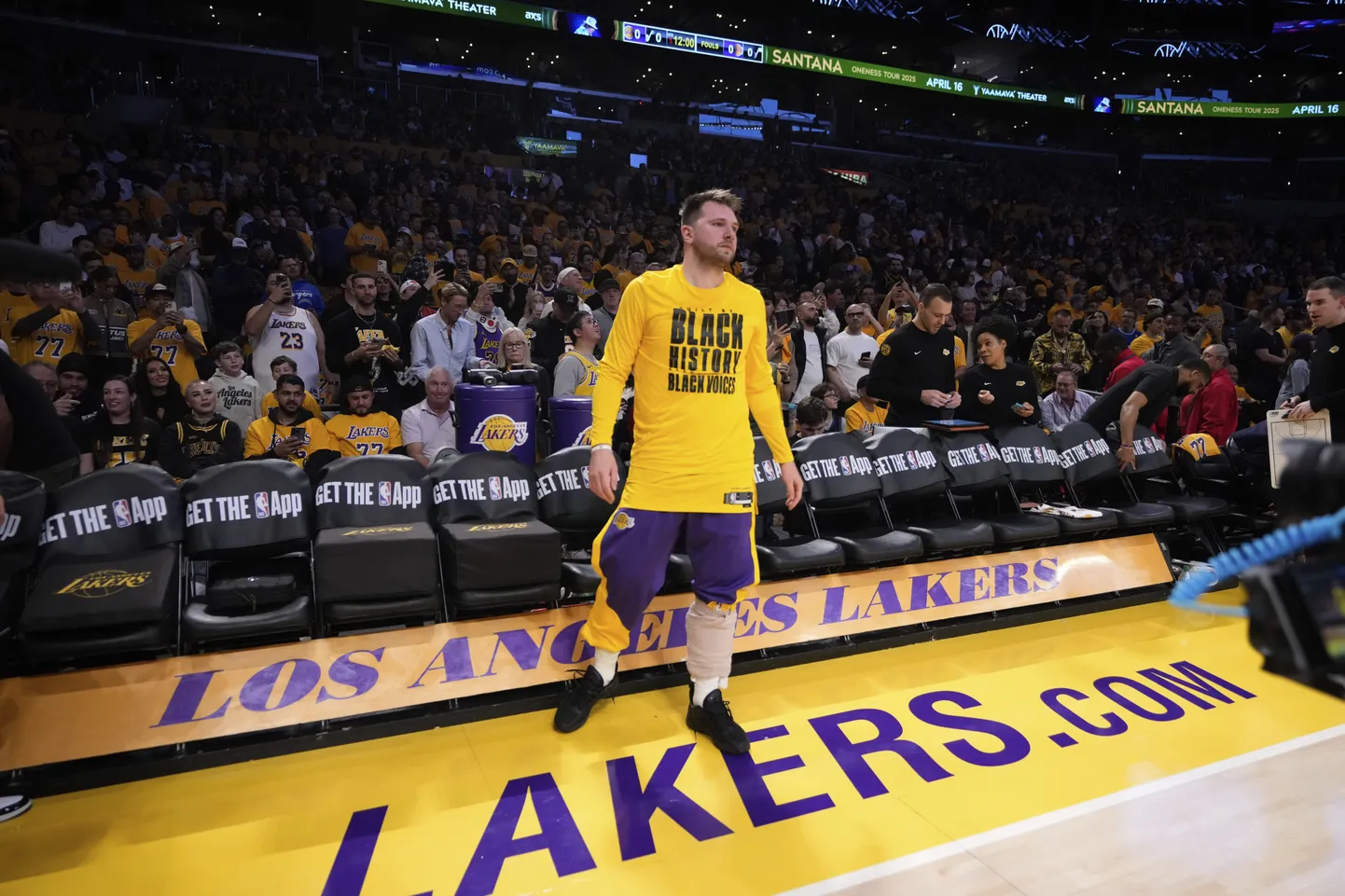 NBA zvaigzne Luka Dončičs