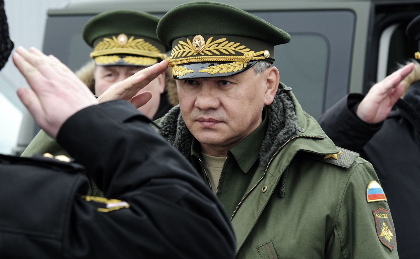 Vene kaitseminister Sergei Šoigu (ees keskel).