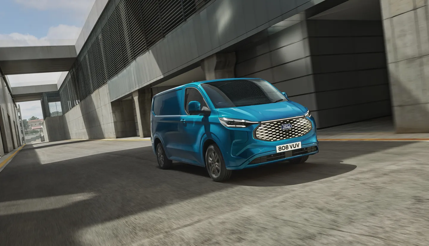 Ford E-Transit Custom. Foto Newspress