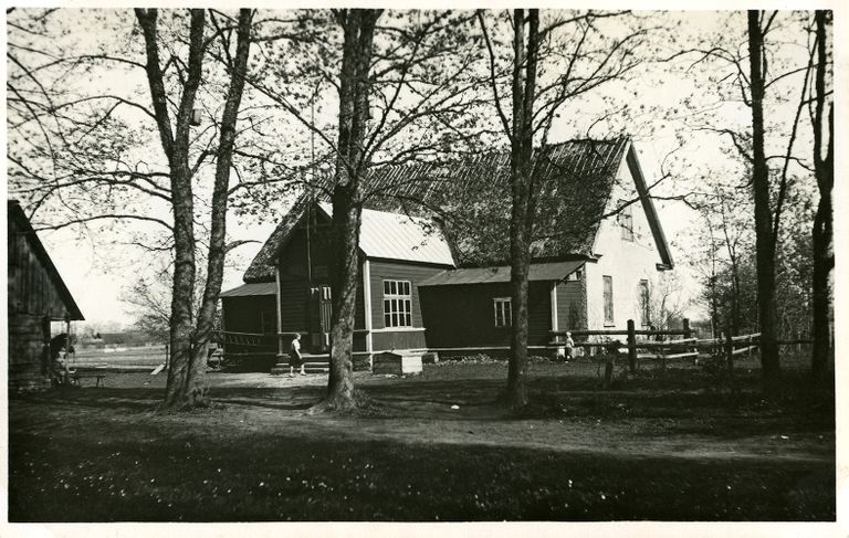 Kärla seltsimaja 1930. aastatel.