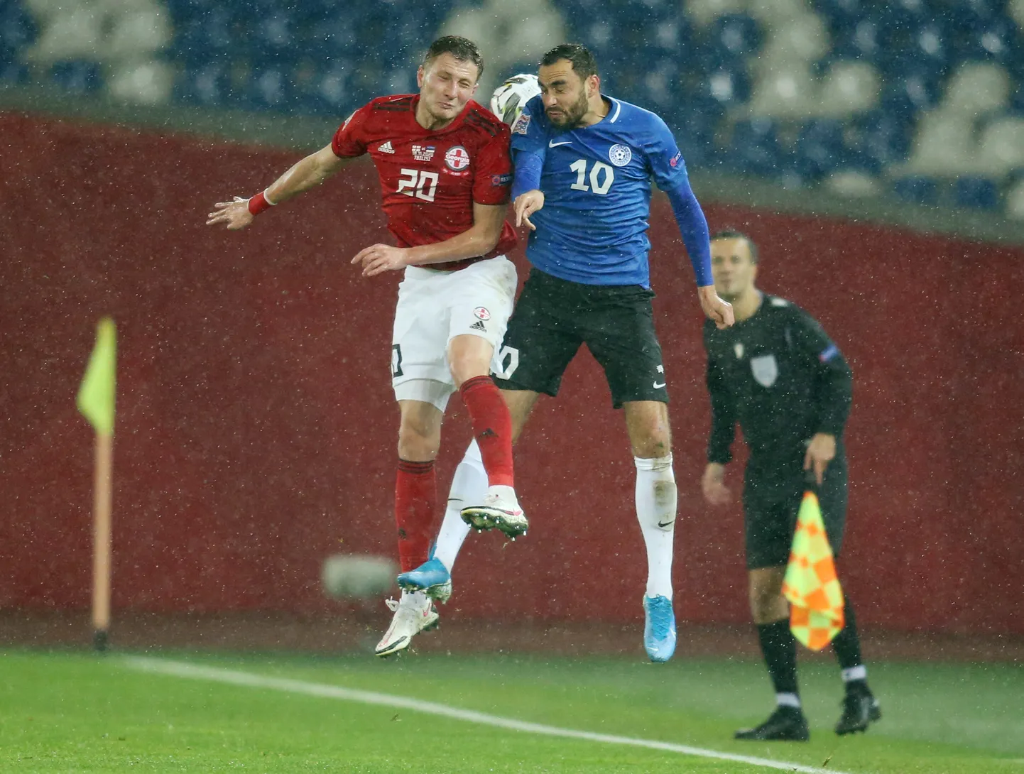 Sergei Zenjov võitlemas Jemal Tabidzega.