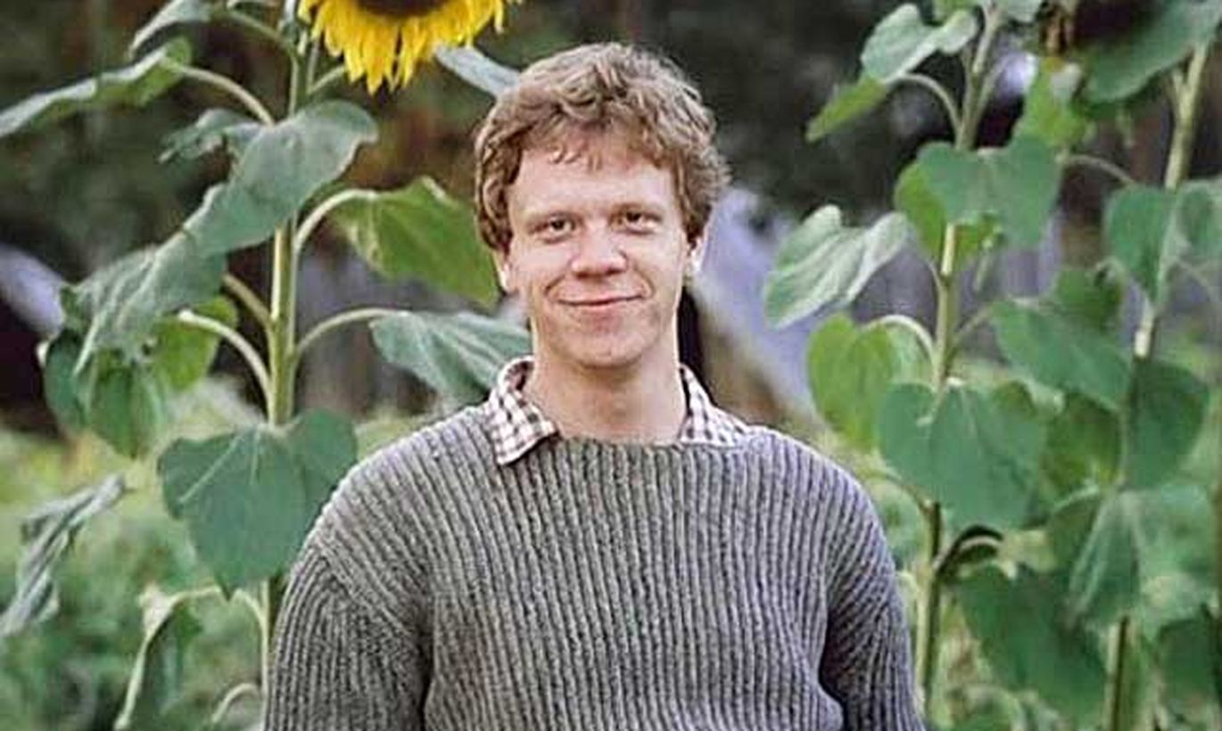 Умер сыгравший Леньку в фильме «Любовь и голуби» актер