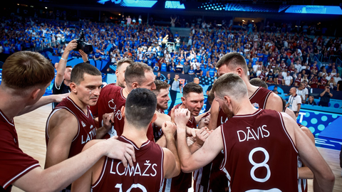 Teksta tiešraide ⟩ Latvijas basketbolisti spēkojas ar EČ favorīti Serbiju