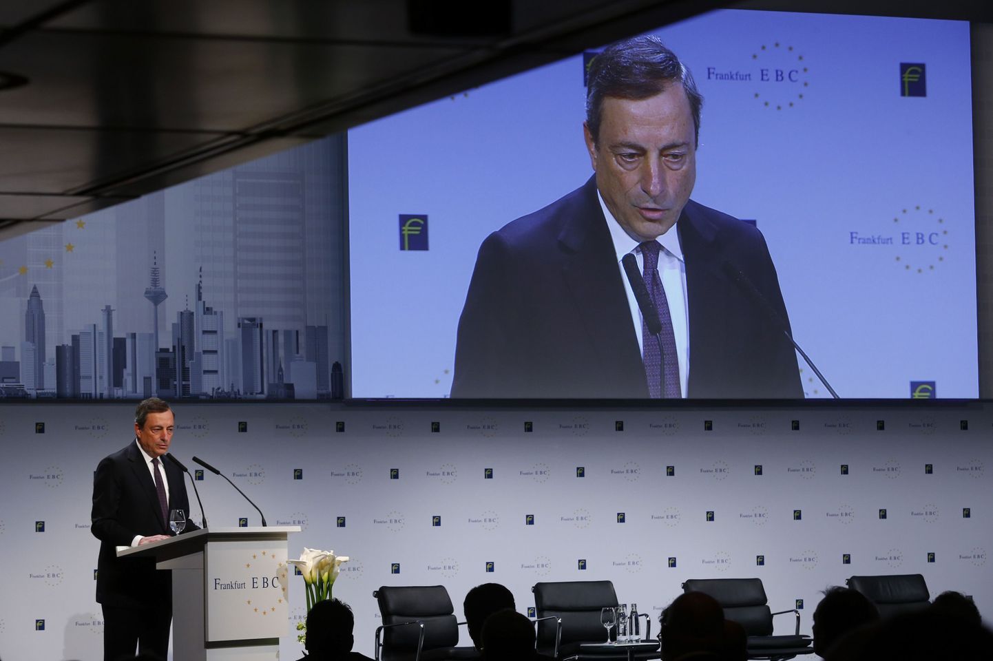 Euroopa Keskpanga president Mario Draghi esinemas Euroopa panganduskonverentsil Frankfurdis.