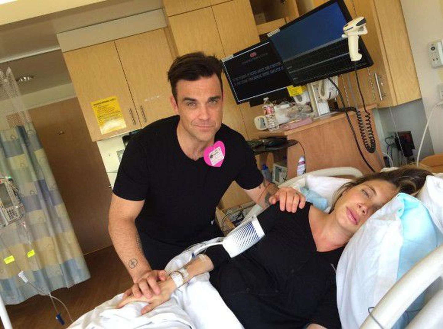 Robbie Williams naisega sünnitusmajas