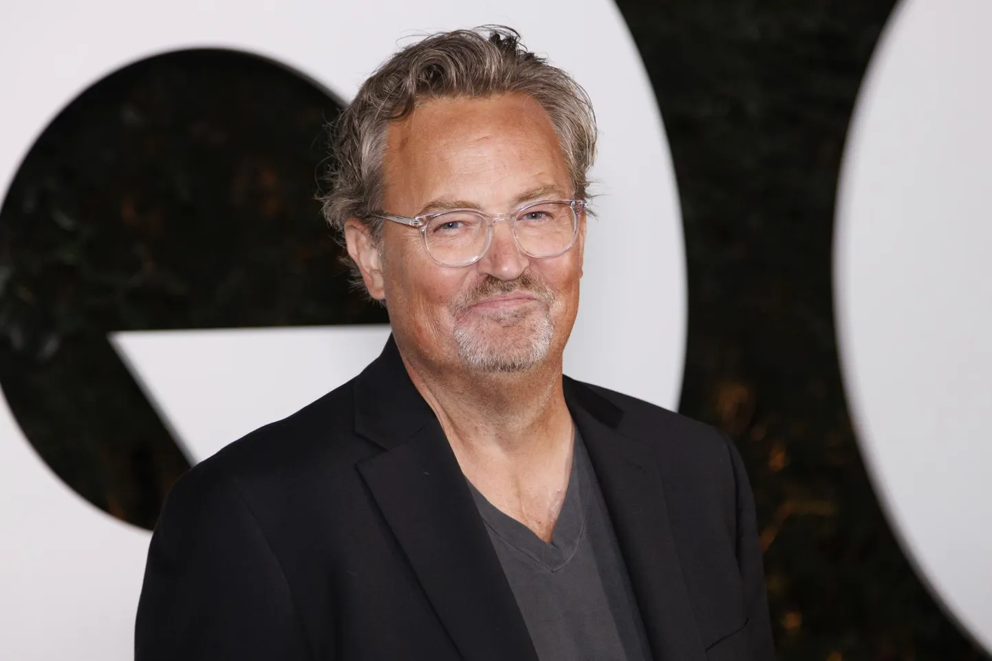 Matthew Perry soovis üle kõige, et teda mäletataks kui aitajat, mitte kui naljatilka «Sõprades».