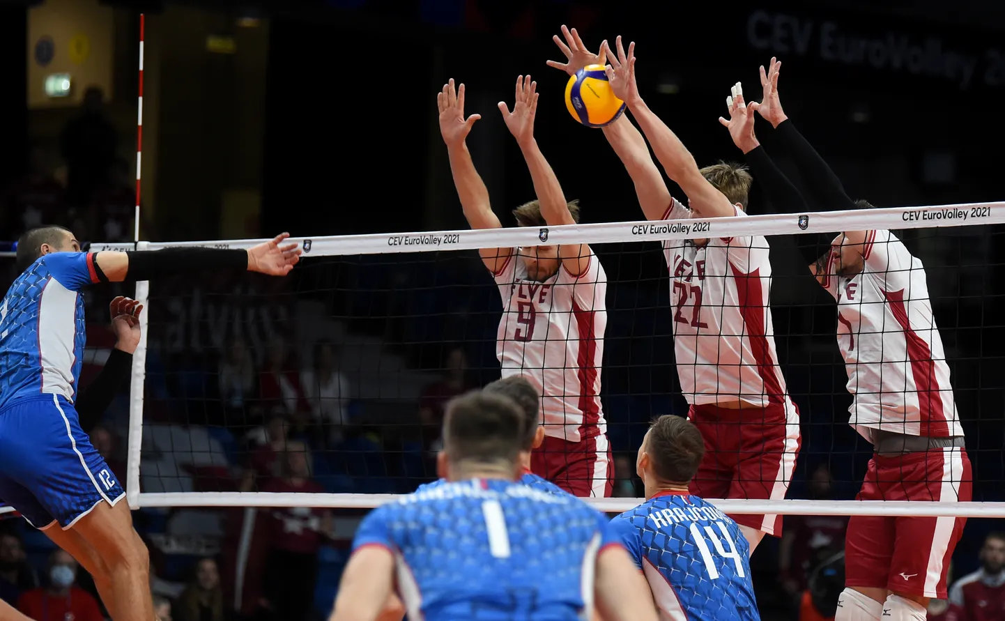Eiropas čempionāta finālturnīra spēle volejbolā starp Latvijas un Slovākijas valstsvienībām "Saku Suurhall" arēna Tallinā.