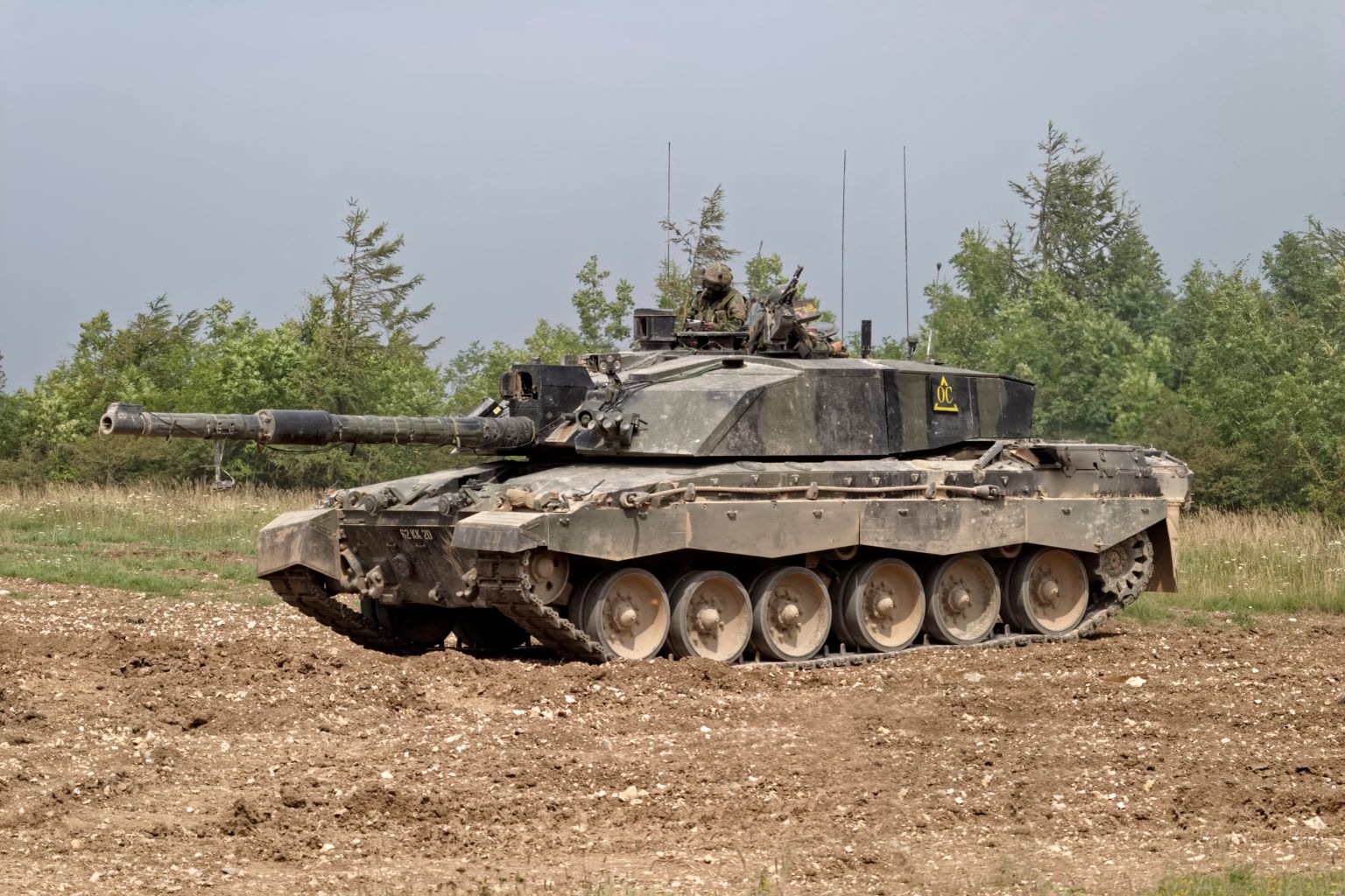 Tanks "Challenger 2".