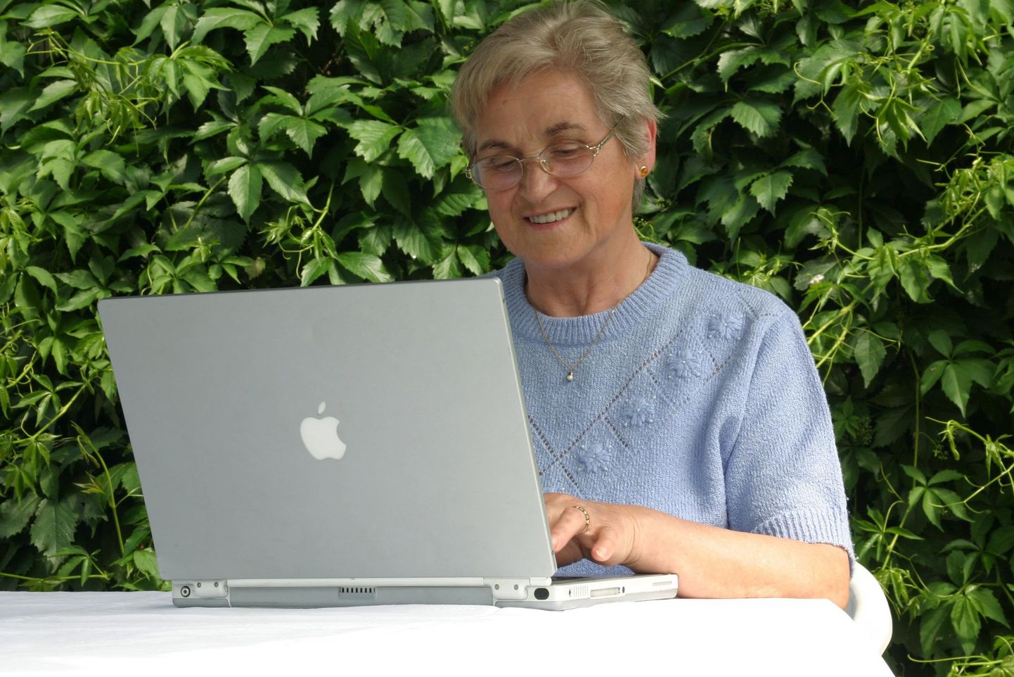 Vanemaealiste inimeste internetti aitamine ongi üks innovatsiooniaasta eesmärkidest.
