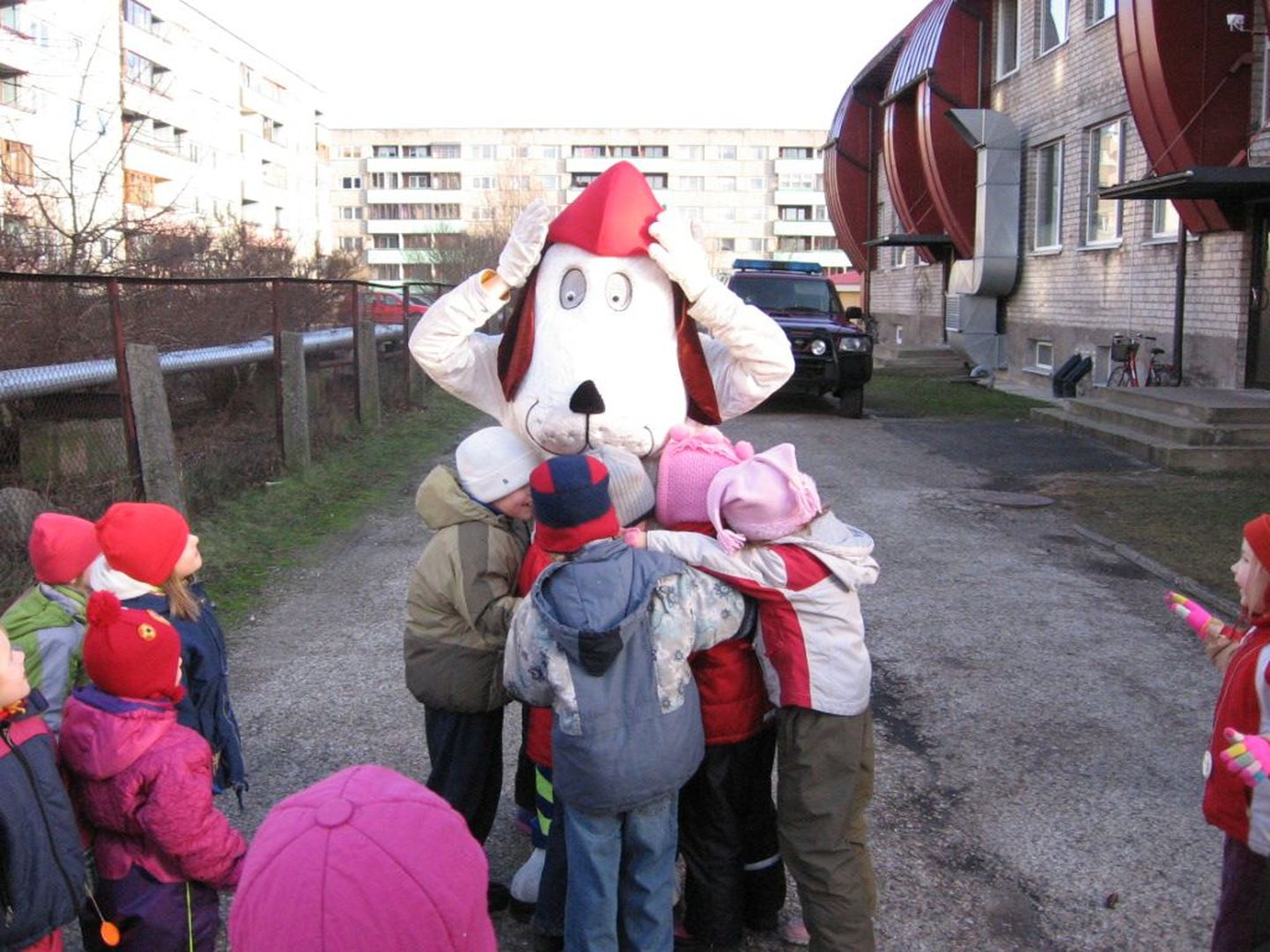 Nublu 2007. aastal Sindi lasteaias.