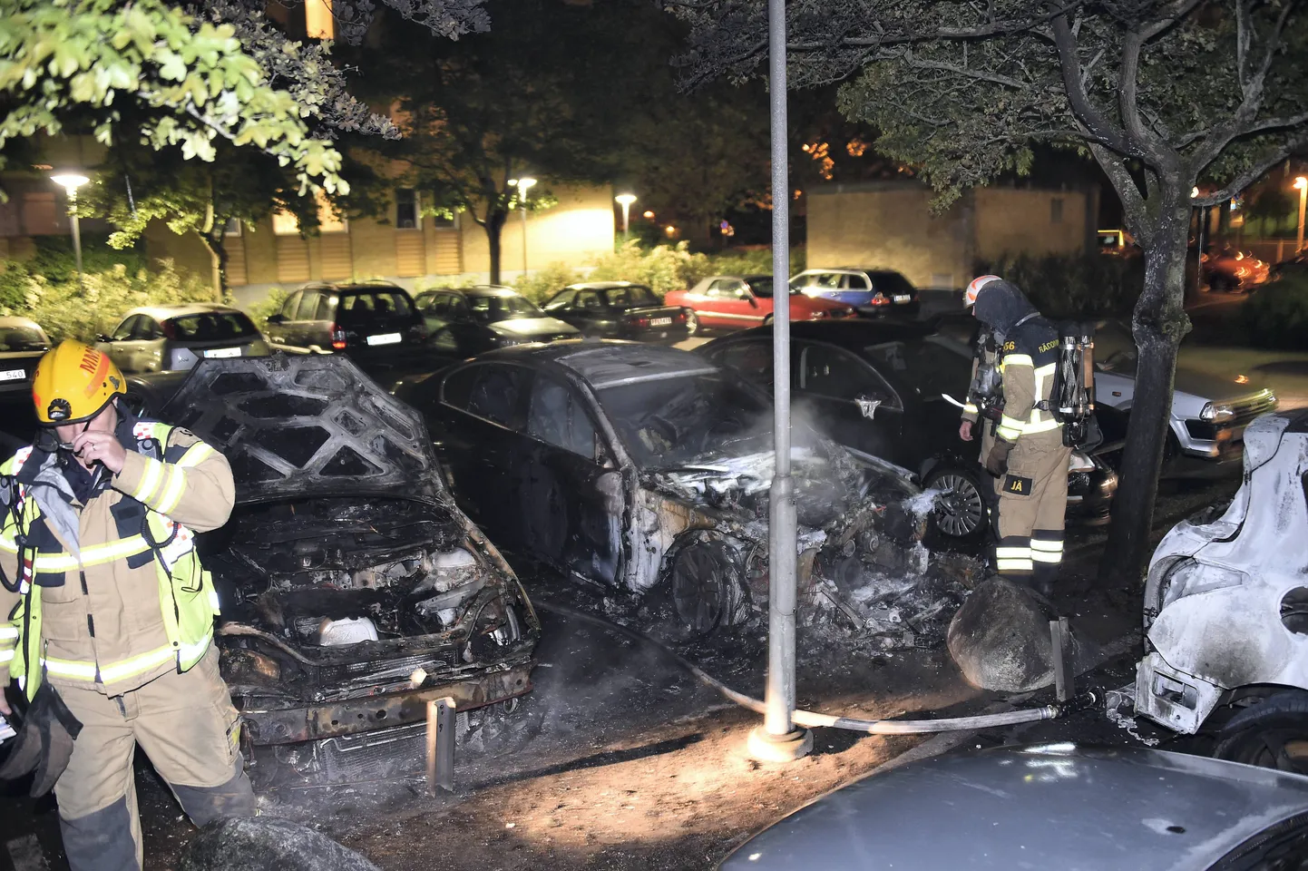 В шведском городе Мальмё продолжается череда поджогов машин.