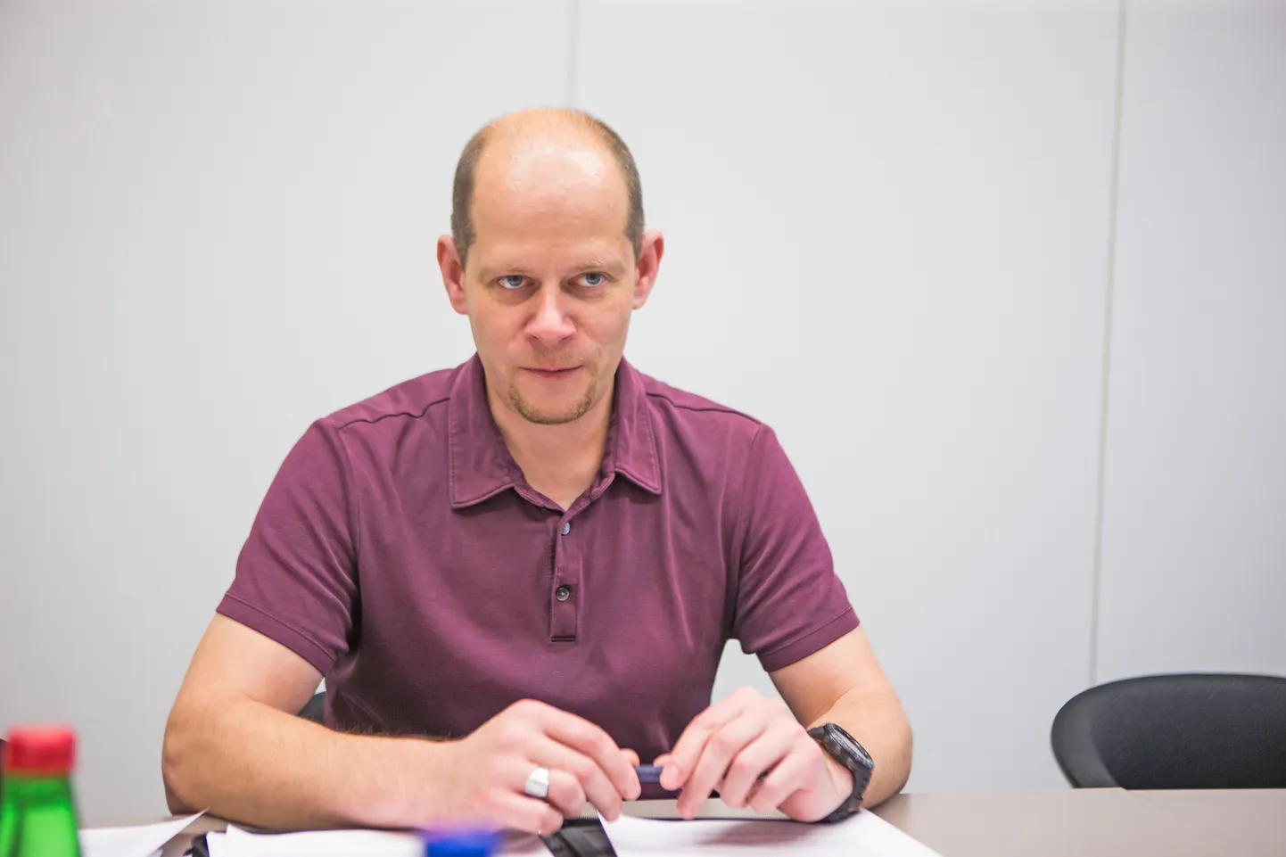 Tuuleettevõtja kritiseeris kaitseministeeriumi ametniku Mati Kuppari (pildil) tööd ja sai ministeeriumilt vastuseks, et nende ülesanne pole pakkuda välja tuuleenergia arendajatele sobivaid lahendusi, vaid kaitsta riiki.